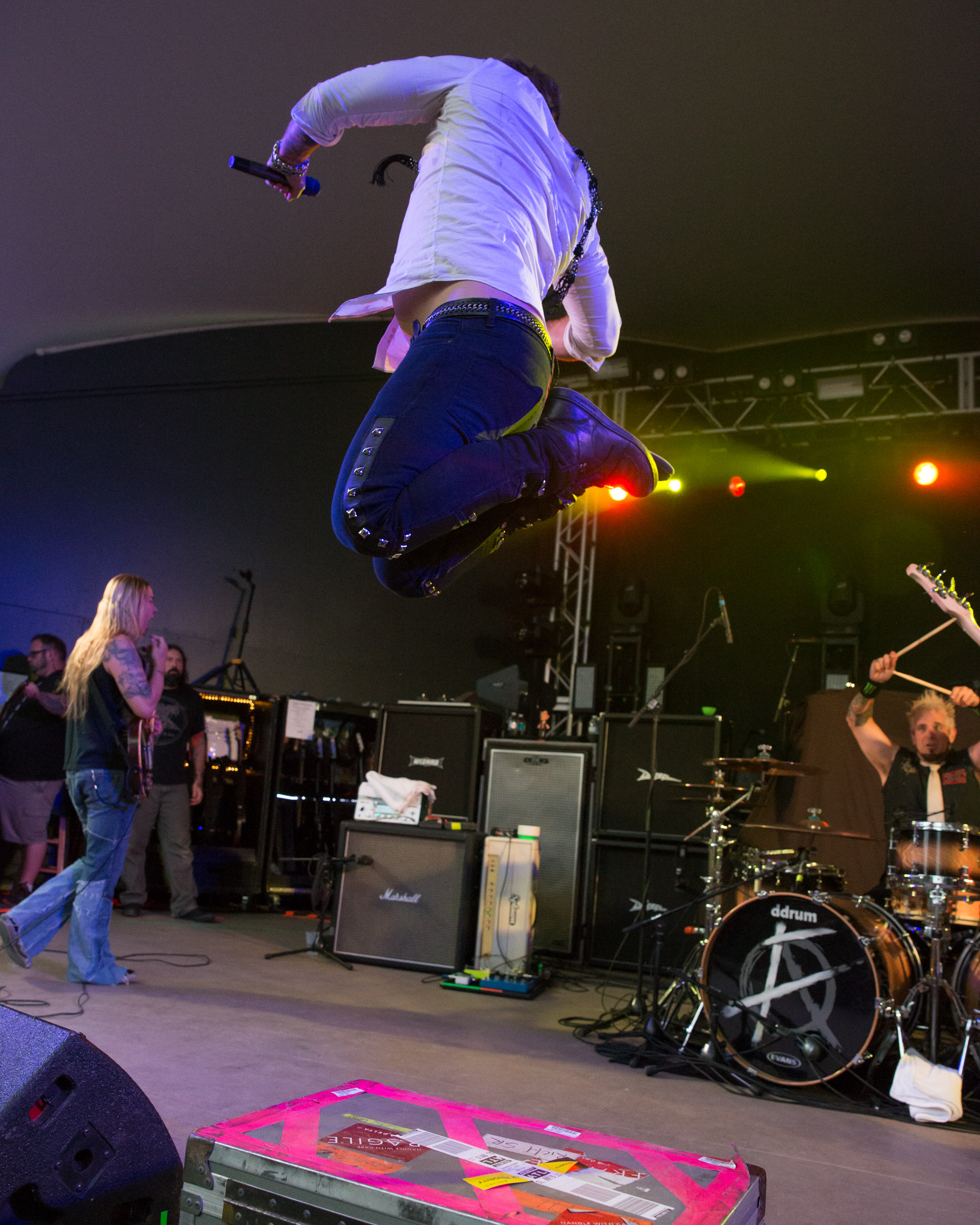 A List photos Slash, Myles Kennedy, and Fozzie