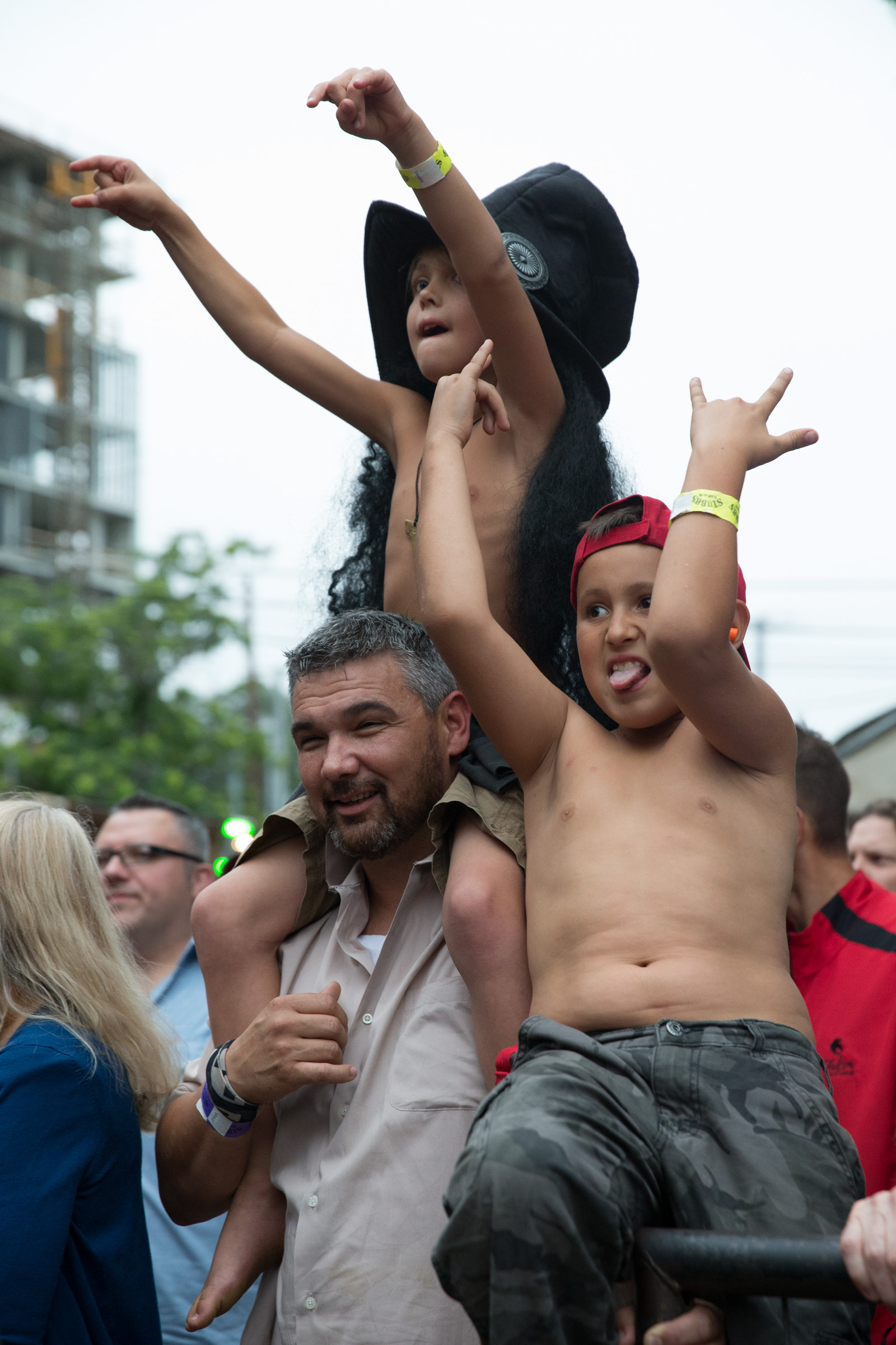 A List photos Slash, Myles Kennedy, and Fozzie