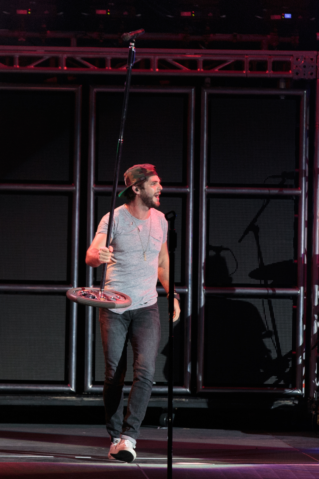 082115 Florida Georgia Line w/ Thomas Rhett and Frankie Ballard