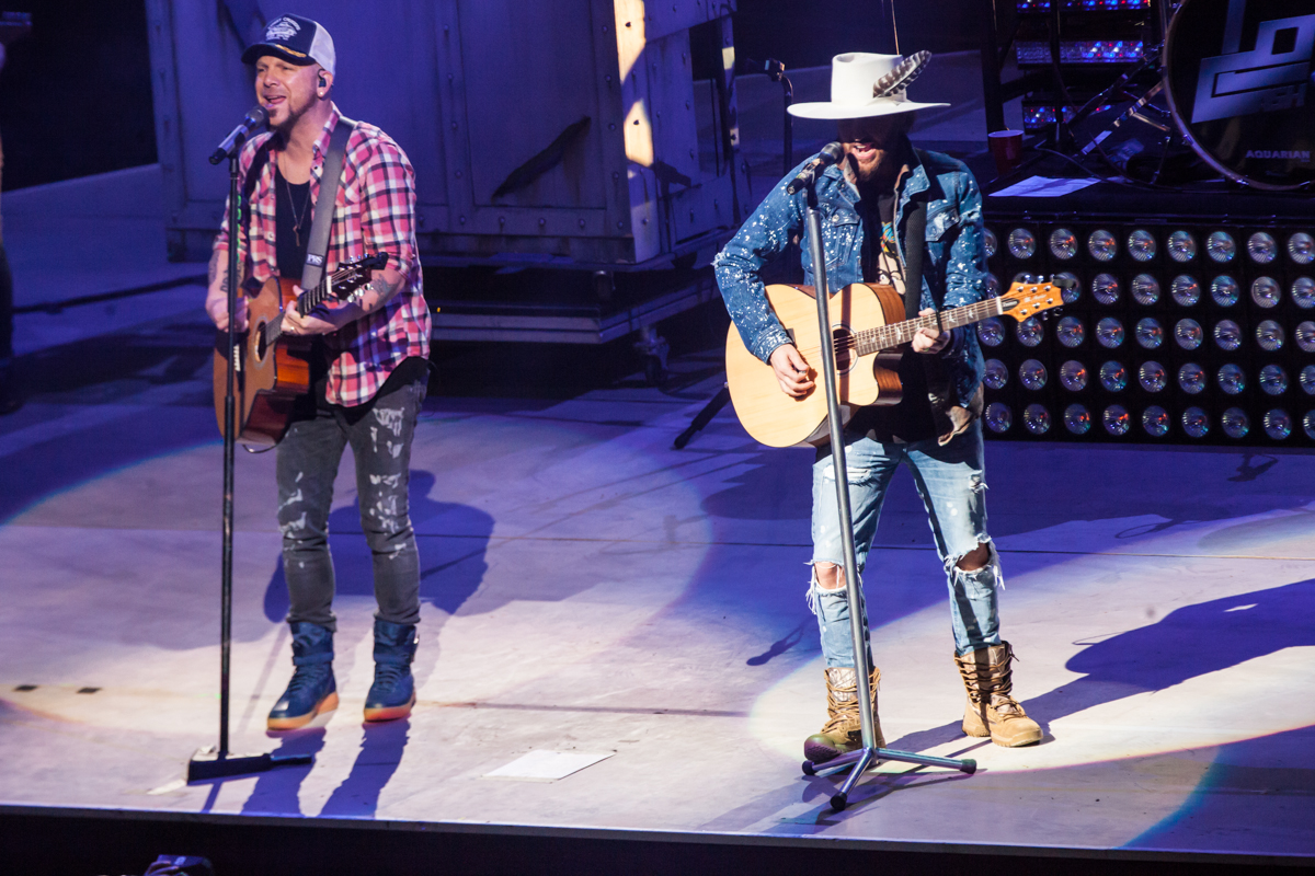 Locash - San Antonio Rodeo, Photo by Michael Mullenix