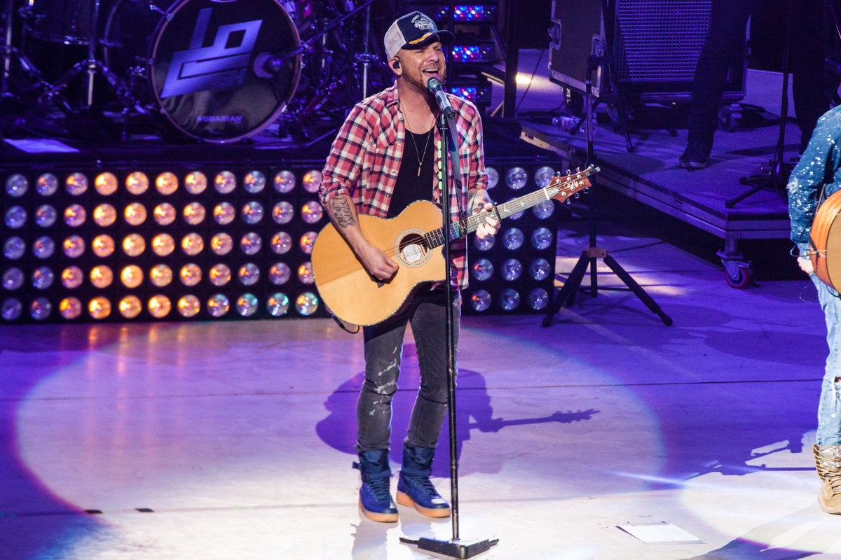 Locash - San Antonio Rodeo, Photo by Michael Mullenix
