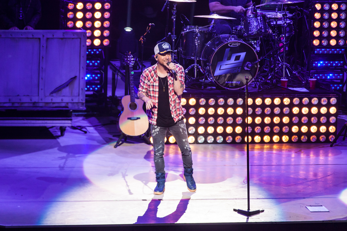 Locash - San Antonio Rodeo, Photo by Michael Mullenix