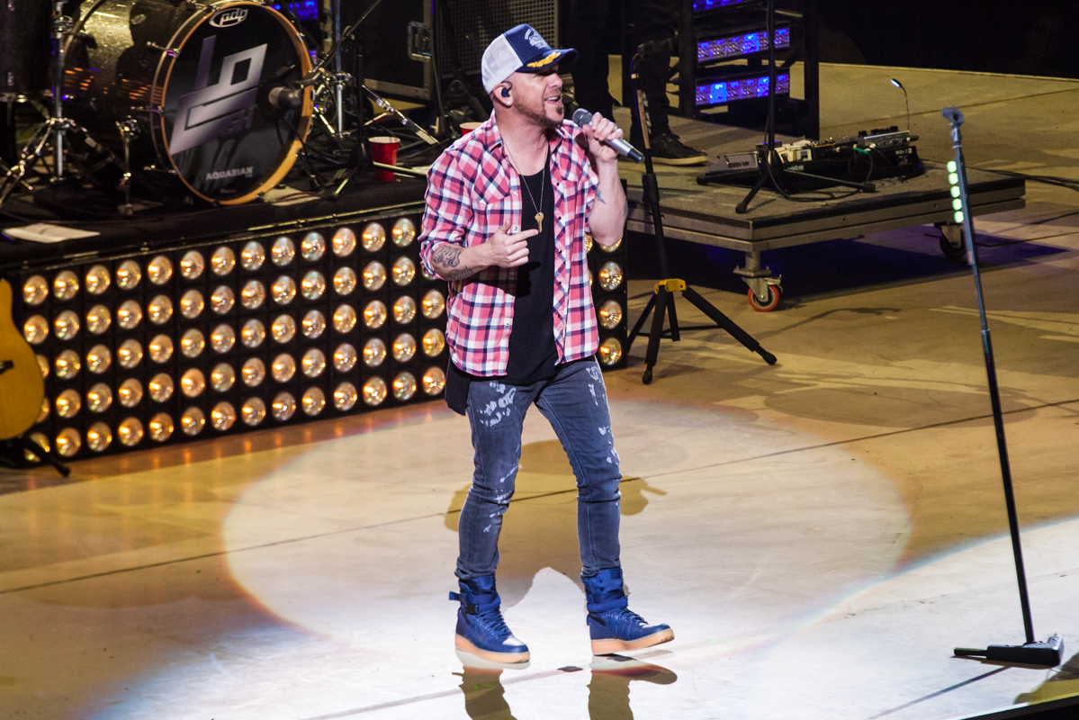 Locash - San Antonio Rodeo, Photo by Michael Mullenix