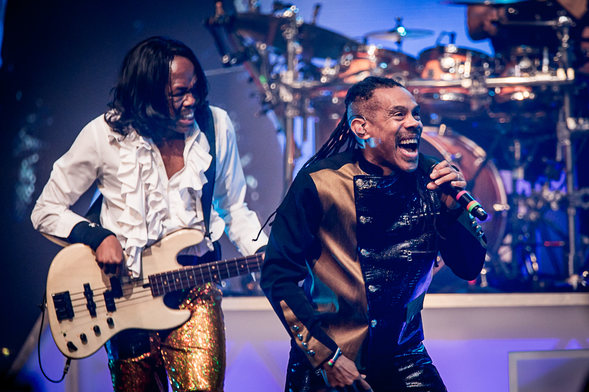 Earth Wind and Fire, Photo by Robert Hein