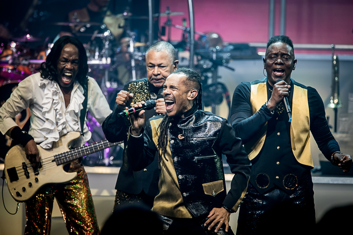 Earth Wind and Fire, Photo by Robert Hein
