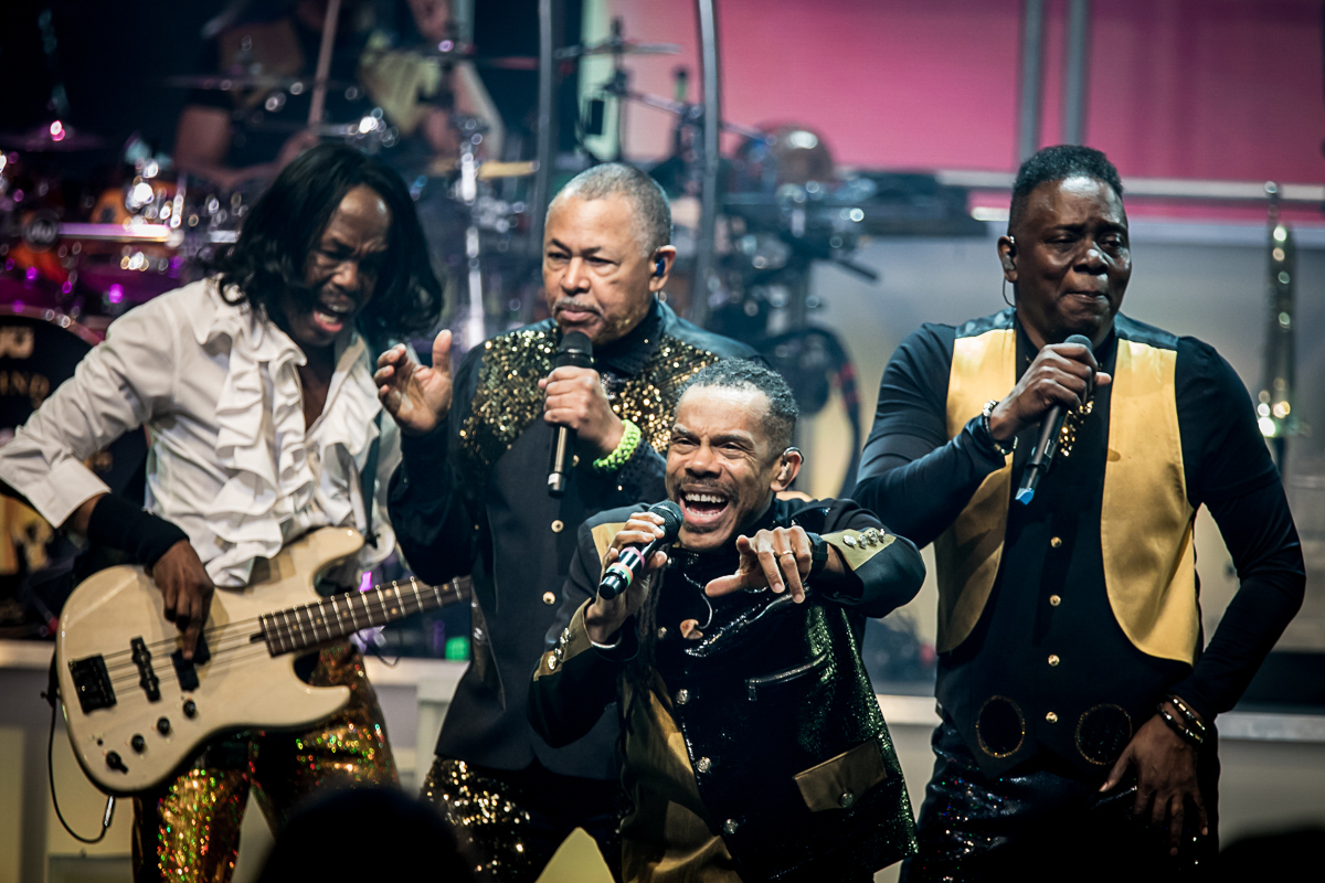 Earth Wind and Fire, Photo by Robert Hein
