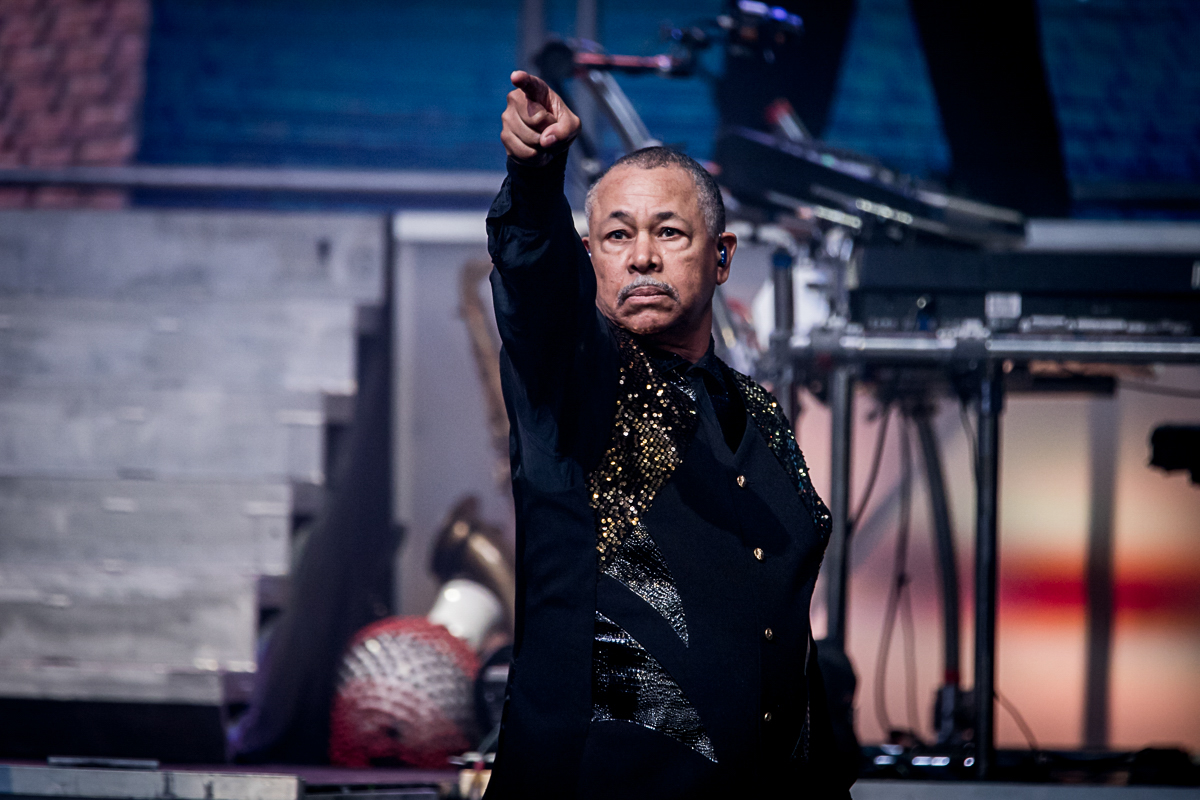 Earth Wind and Fire, Photo by Robert Hein