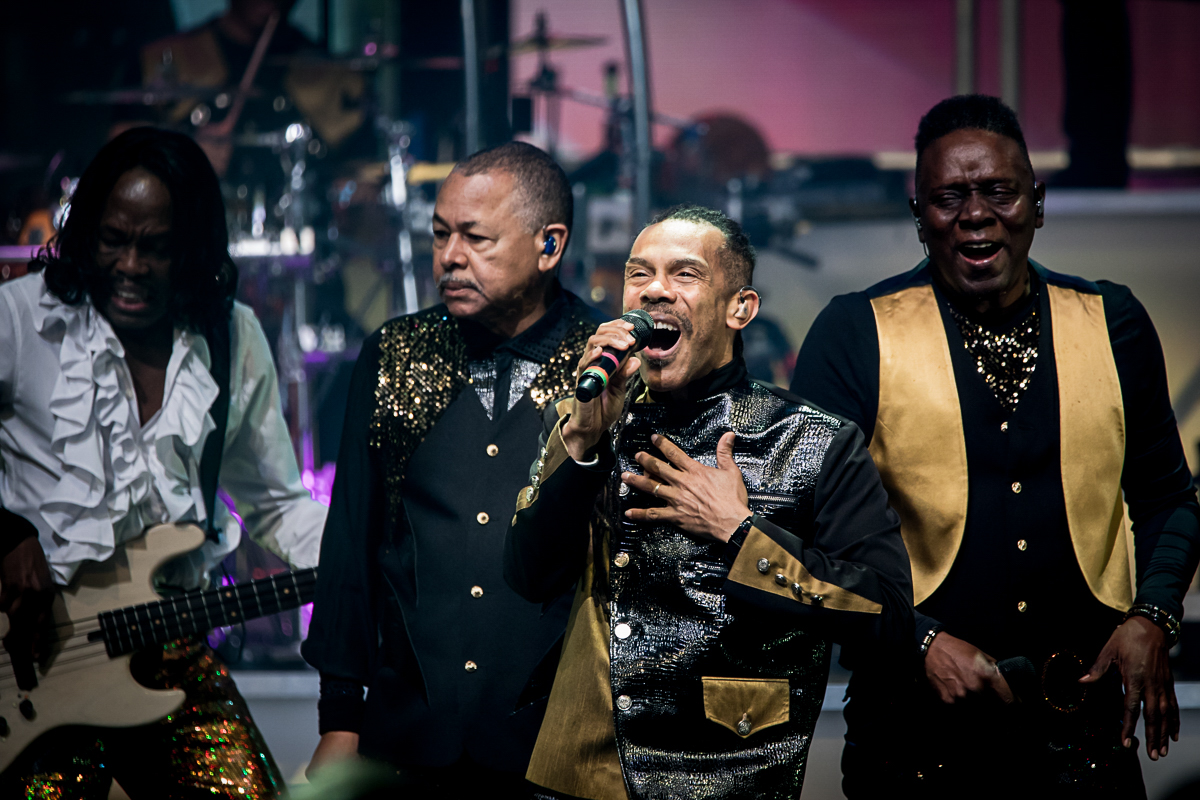 Earth Wind and Fire, Photo by Robert Hein