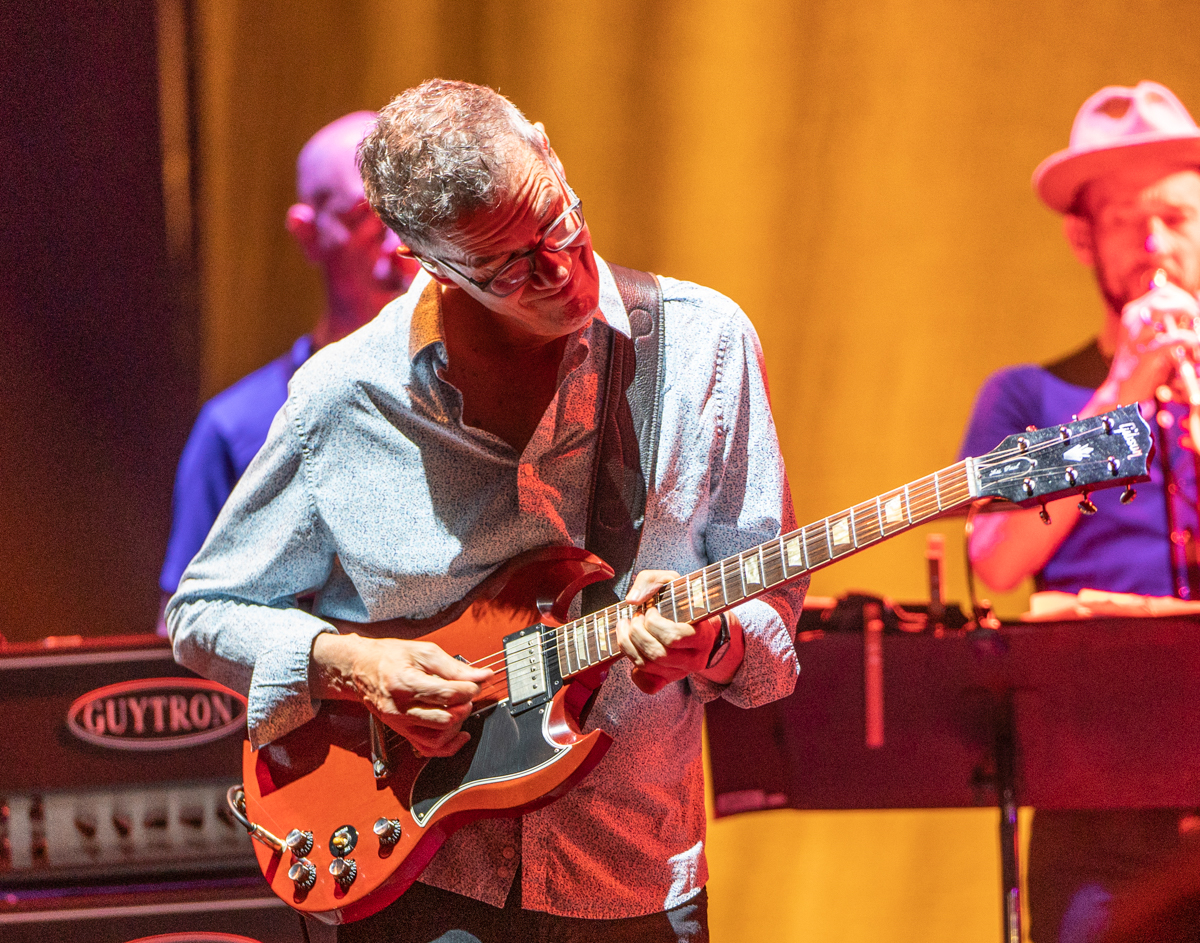 Doobie Brothers/Steely Dan Concert, Photo by Gino Barasa