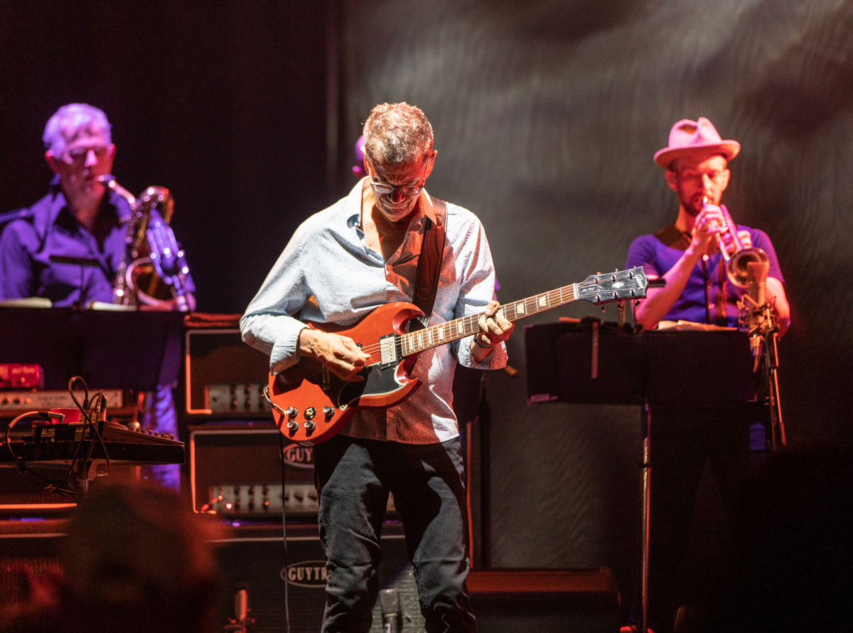 Doobie Brothers/Steely Dan Concert, Photo by Gino Barasa