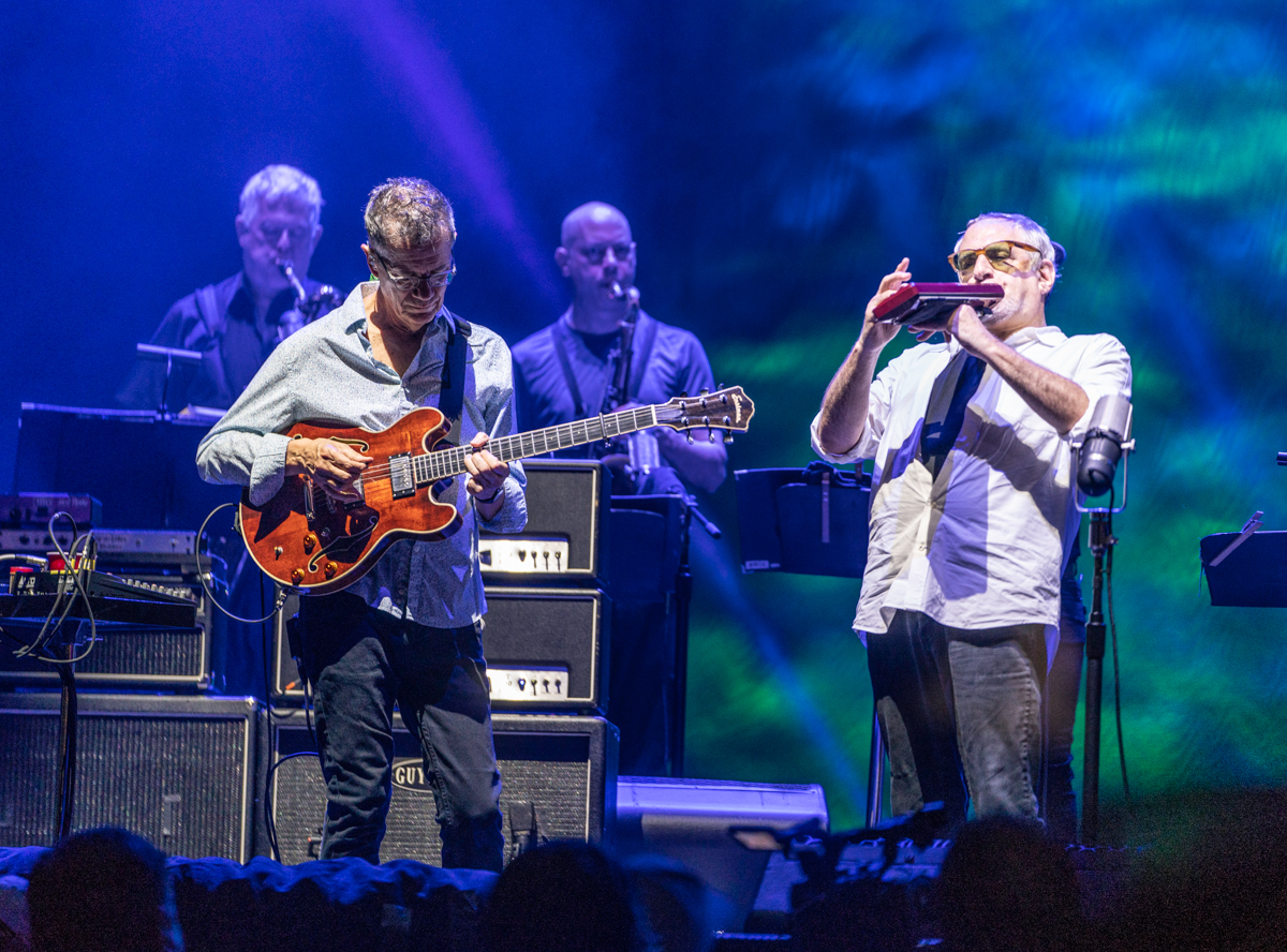 Doobie Brothers/Steely Dan Concert, Photo by Gino Barasa