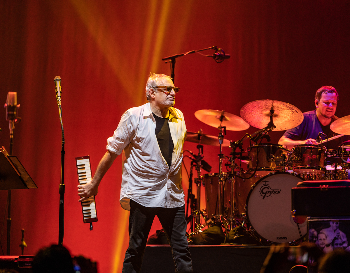 Doobie Brothers/Steely Dan Concert, Photo by Gino Barasa