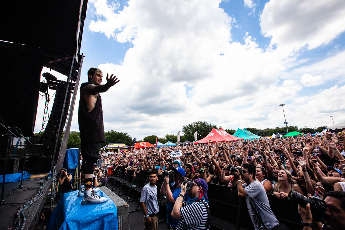 Falling In Reverse - Warped Tour 2018 1