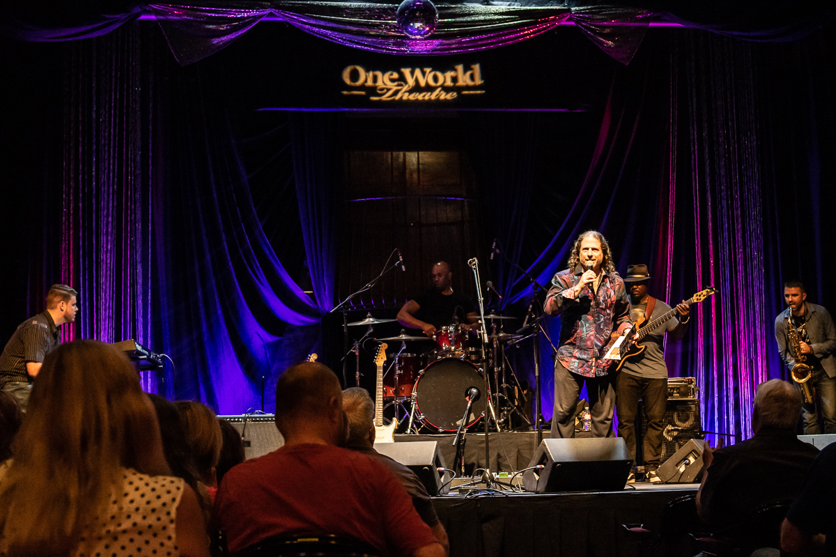 Ana Popovic at the One World Theatre, Austin, TX 8/26/2018. © 2018 Stan Martin