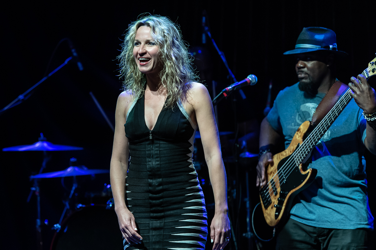 Ana Popovic at the One World Theatre, Austin, TX 8/26/2018. © 2018 Stan Martin