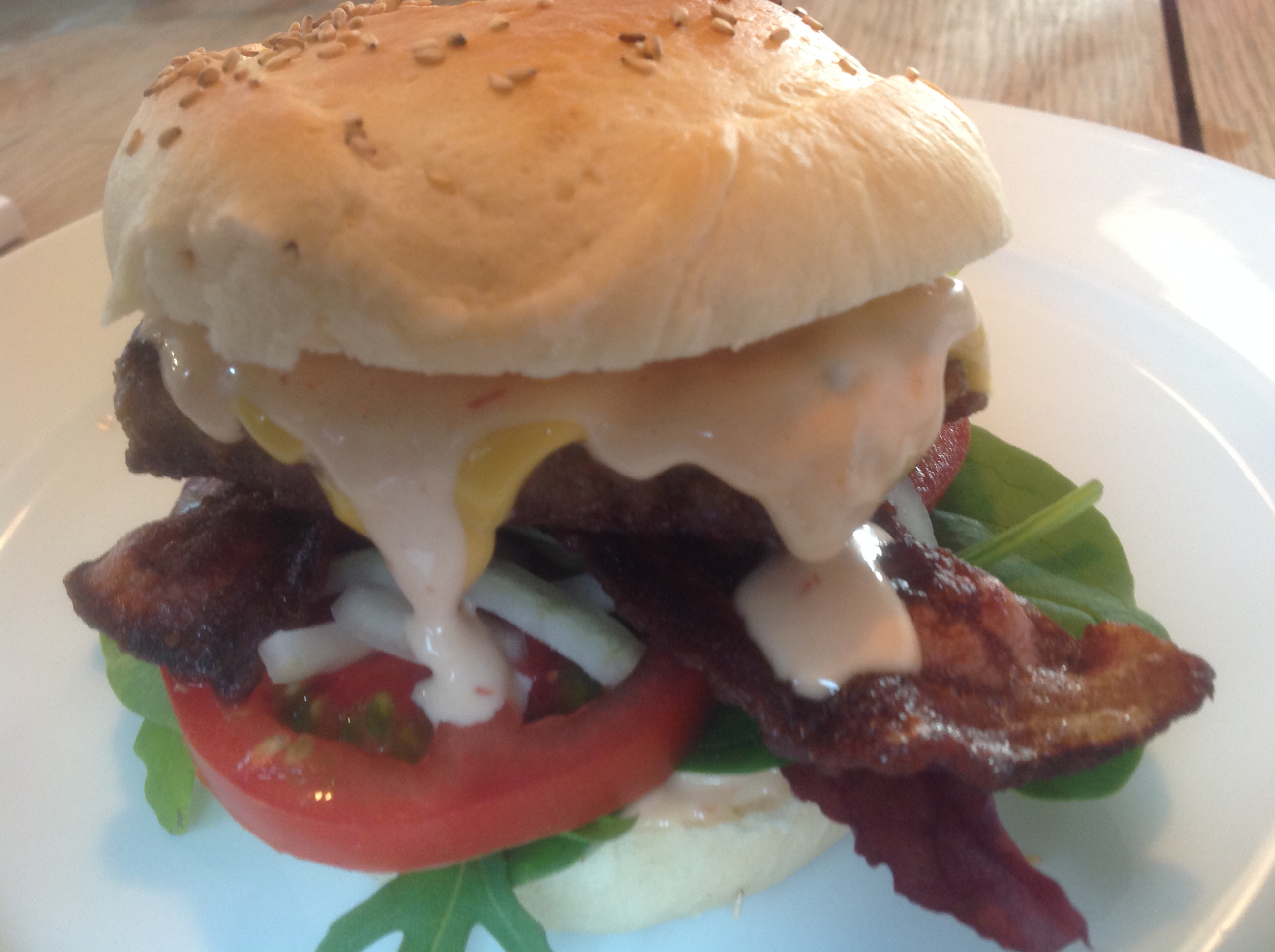 Hjemmelaget hamburger – Fru Haaland, image size:1200x896