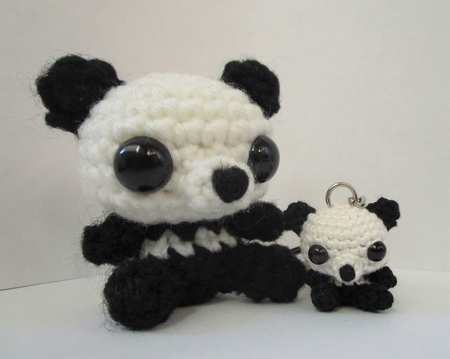 amigurumi panda bear stuffed animal and amigurumi panda bear keychain the post teaches how to make