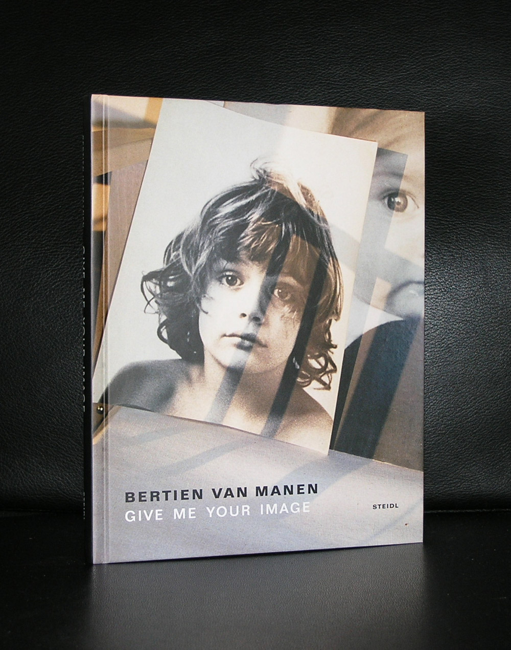【美品】Moonshine / Bertien van Manen Bertien van Manen (1942) – FTN-blog