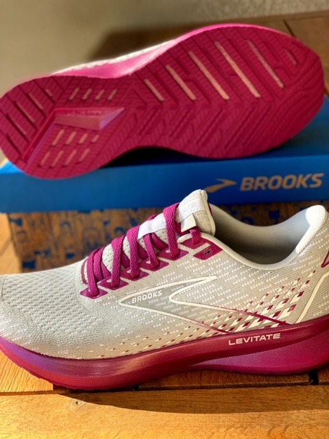 brooks levitate stability