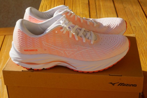 Mizuno Wave Rider 26 Shoe Review - FueledByLOLZ