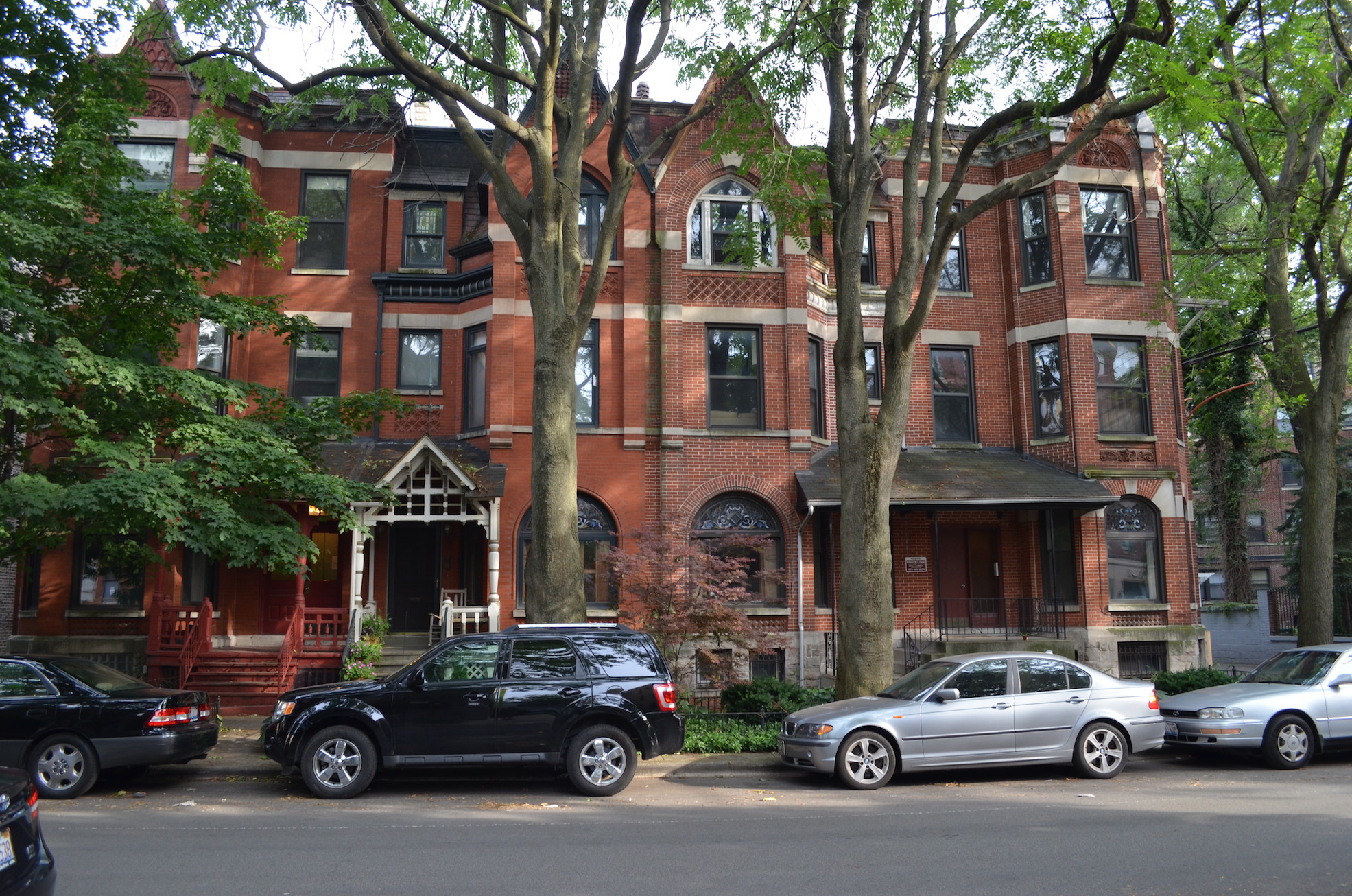 Brownstones in Lakeview Chicago