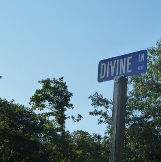 Divine lane