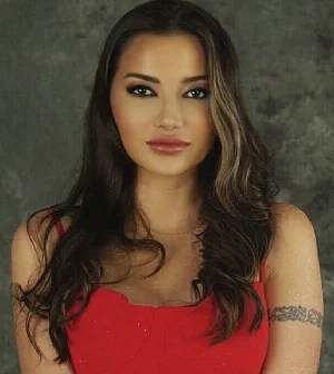 Esra Ezmeci Estetiksiz Hali