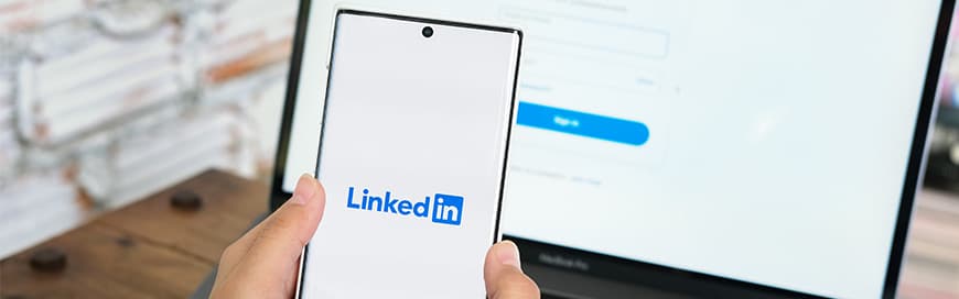 How to Avoid Being Targeted on LinkedIn by Scammers