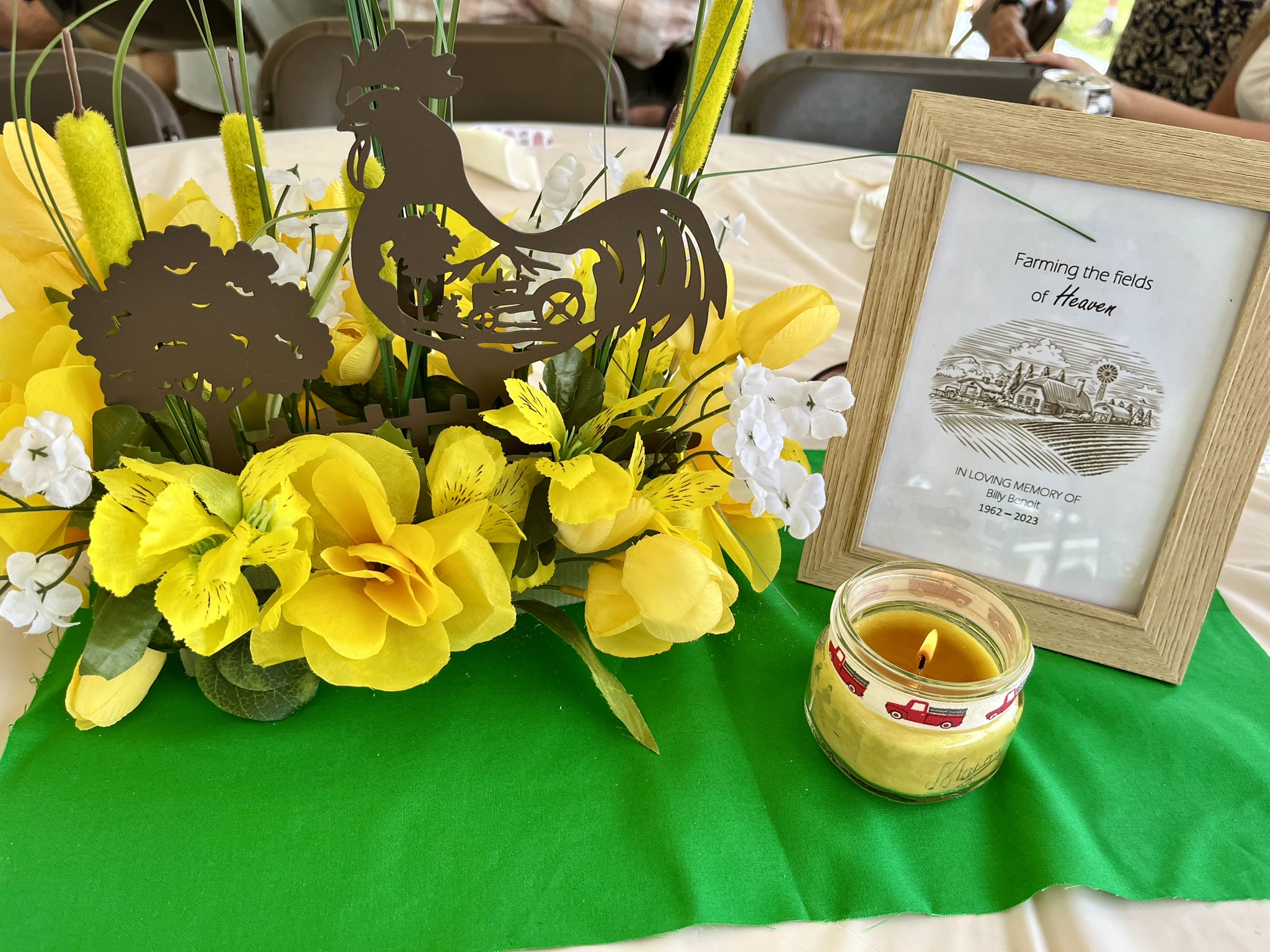 celebration of life centerpiece