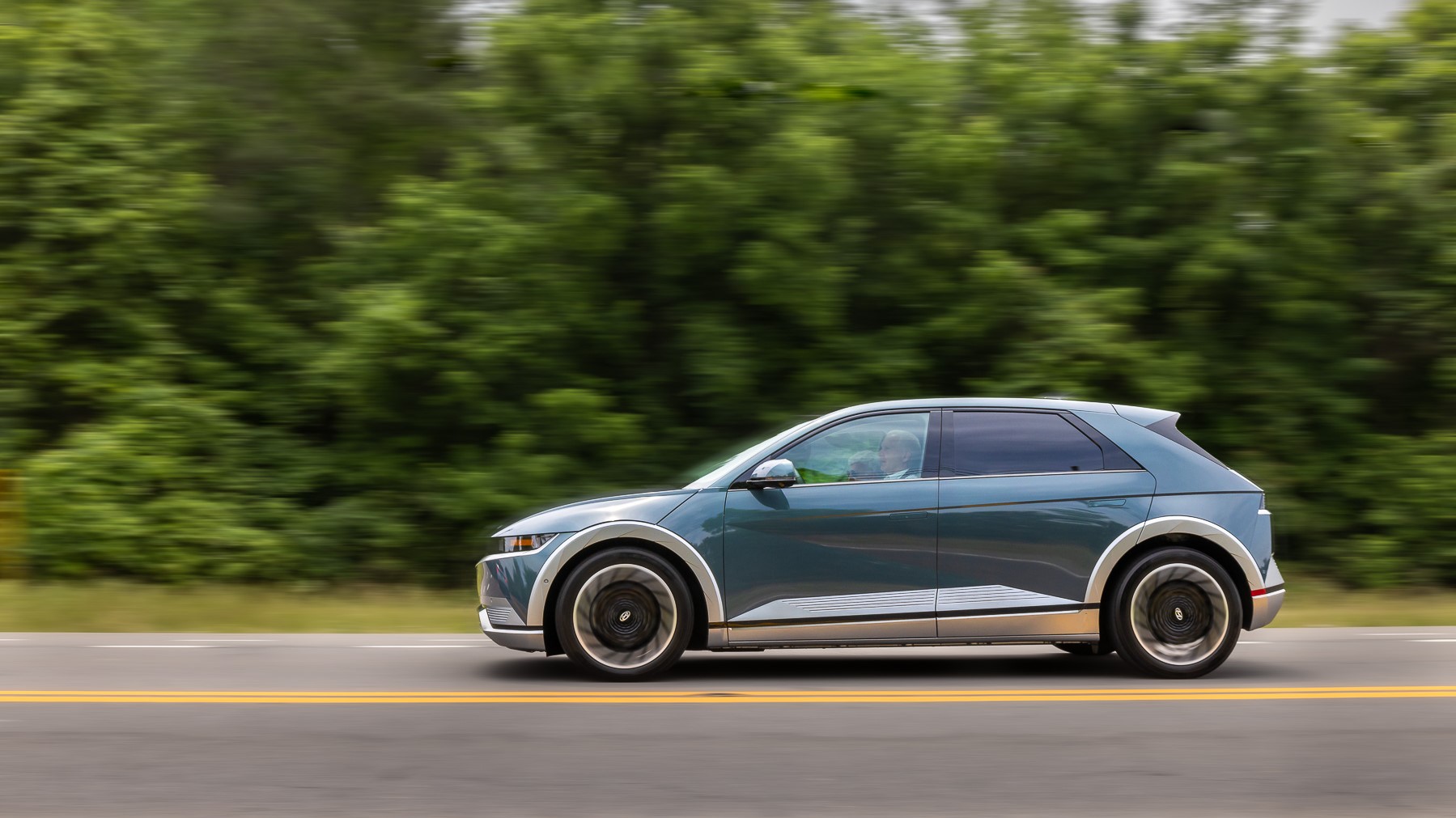 Hyundai's Ioniq 5 uses an 800-V power electronics network.