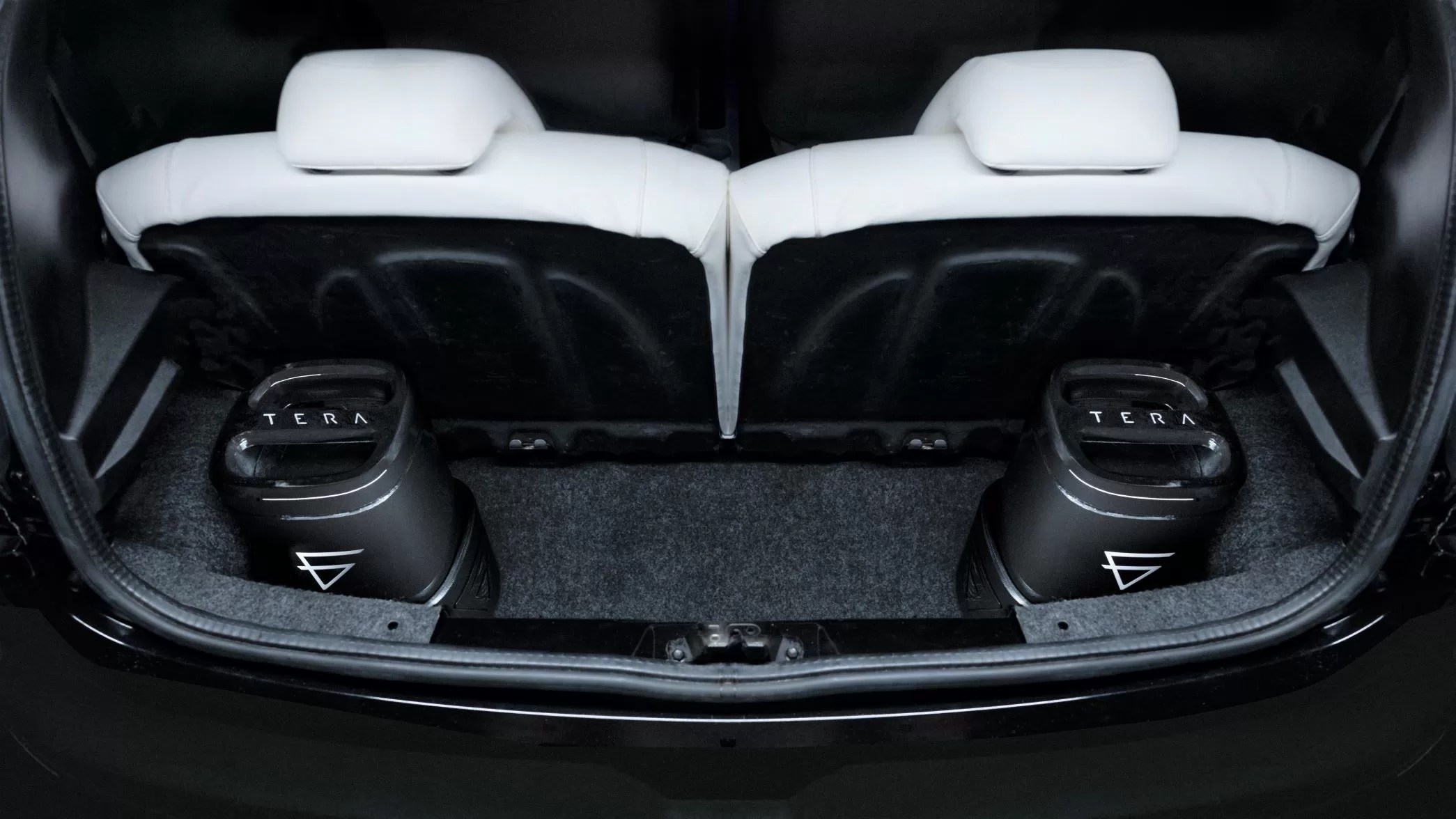 Tera MiracleONE trunk with two range-extending batteries.