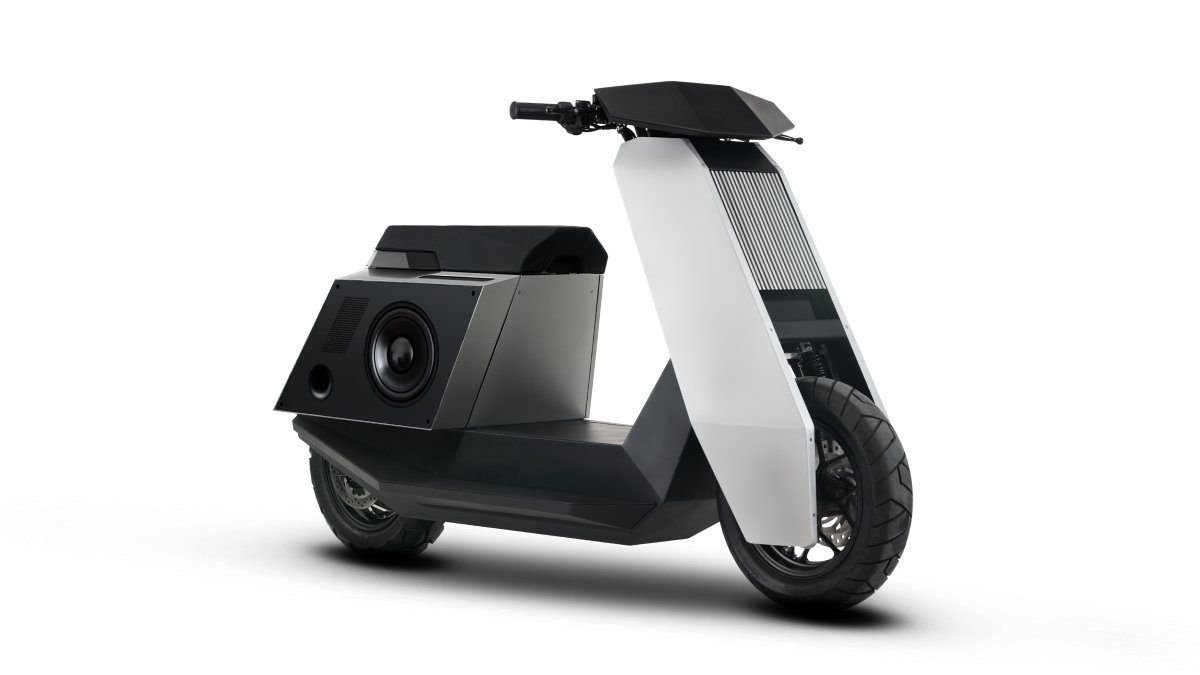 Infinite Machine modular accessory concept for loudspeakers.