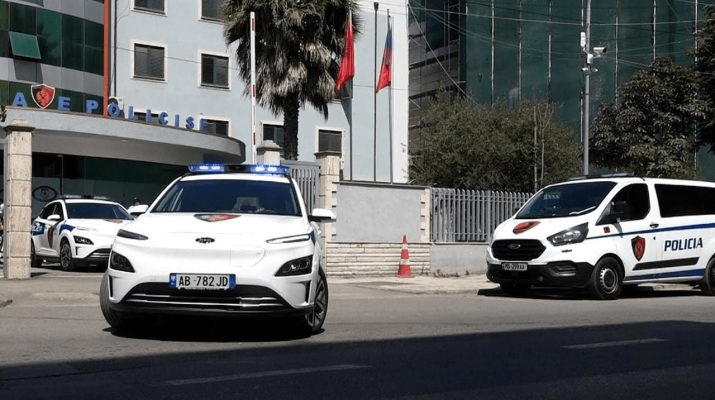 Makina përplas për vdekje 32-vjeçarin në Shkozet-Shijak, shoferi largohet nga vendi i ngjarjes