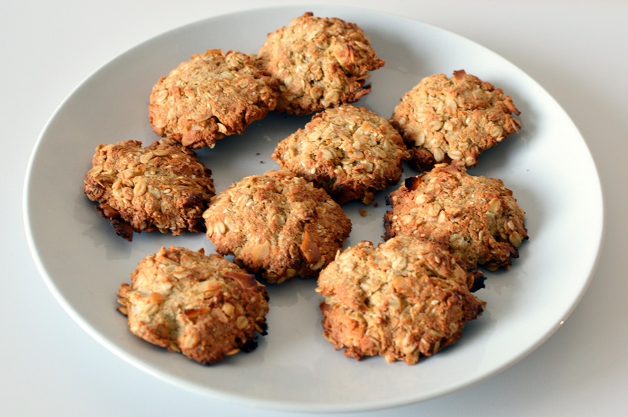 Anzac biscuits with protein