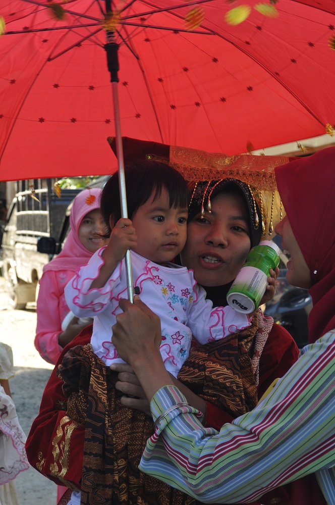 digendong mami..jadi rada copy paste mami..:)