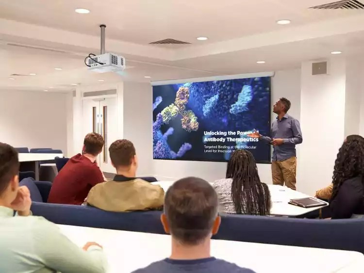 ViewSonic fortalece el aula en el regreso a clases con el proyector láser LSD400