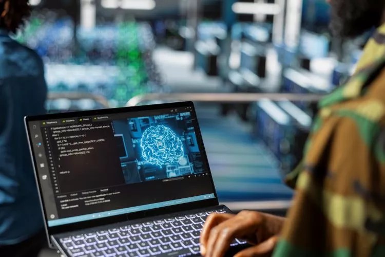 Experian Perú: La inteligencia artificial gana espacio en decisiones estratégicas de las empresas peruanas