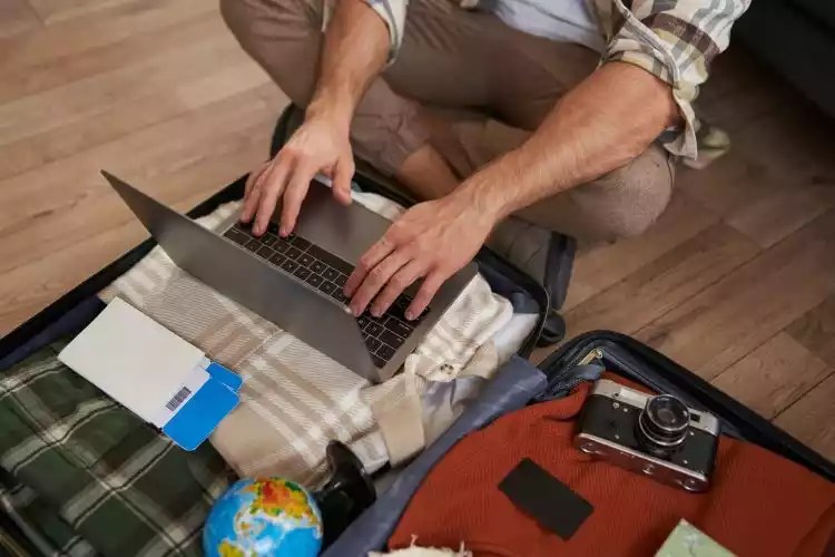 Viajeros en la mira: aumentan los ciberataques que imitan aerolíneas, hoteles y plataformas de viaje