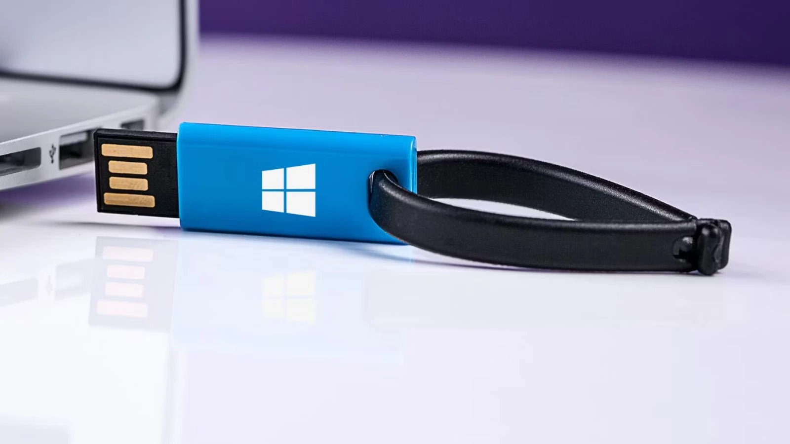 The Easiest Way to Create a Bootable USB Flash Drive