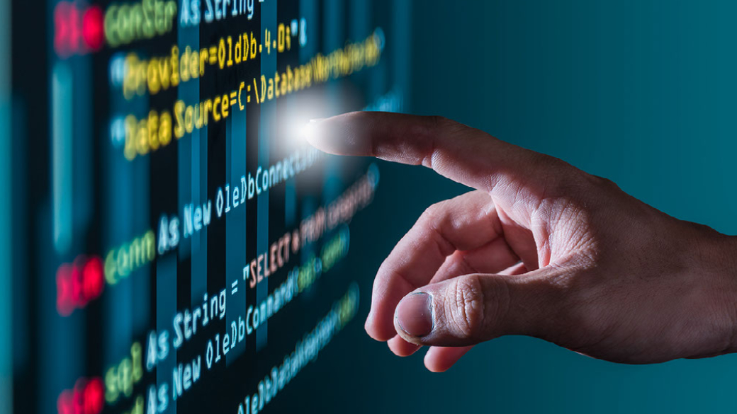 Twitter asks court to reveal user who leaked source code