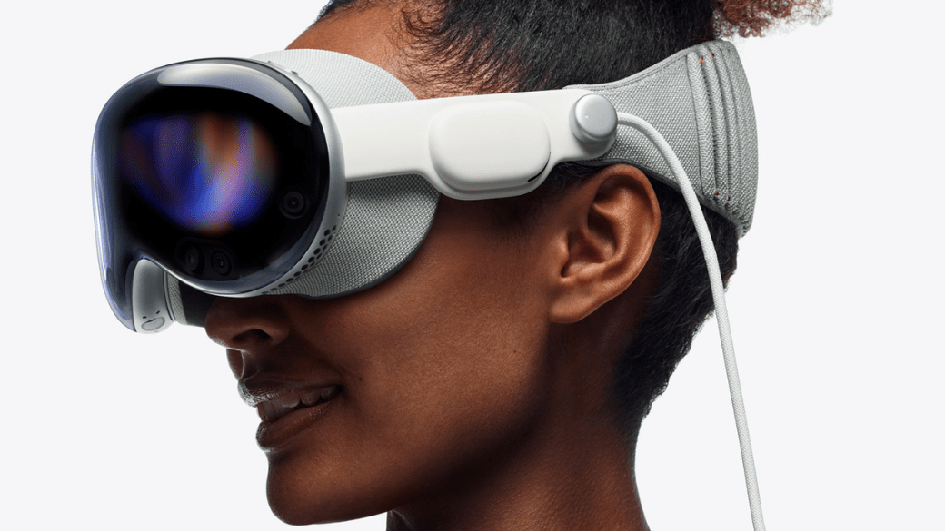 The Vision Pro won't have official YouTube or Netflix apps at launch