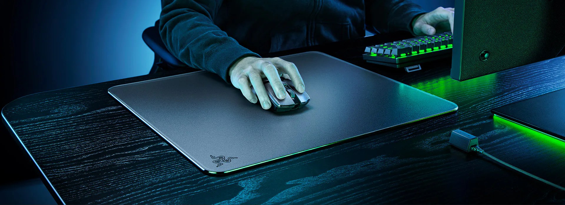 Razer Atlas 強化玻璃滑鼠墊