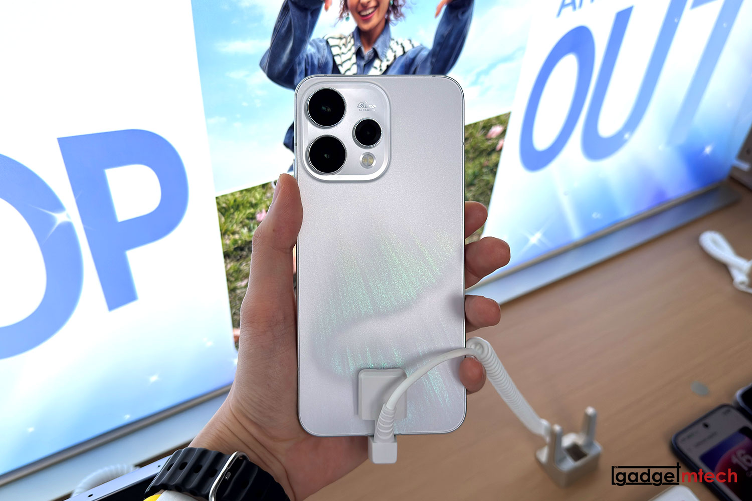 OPPO Reno15_2