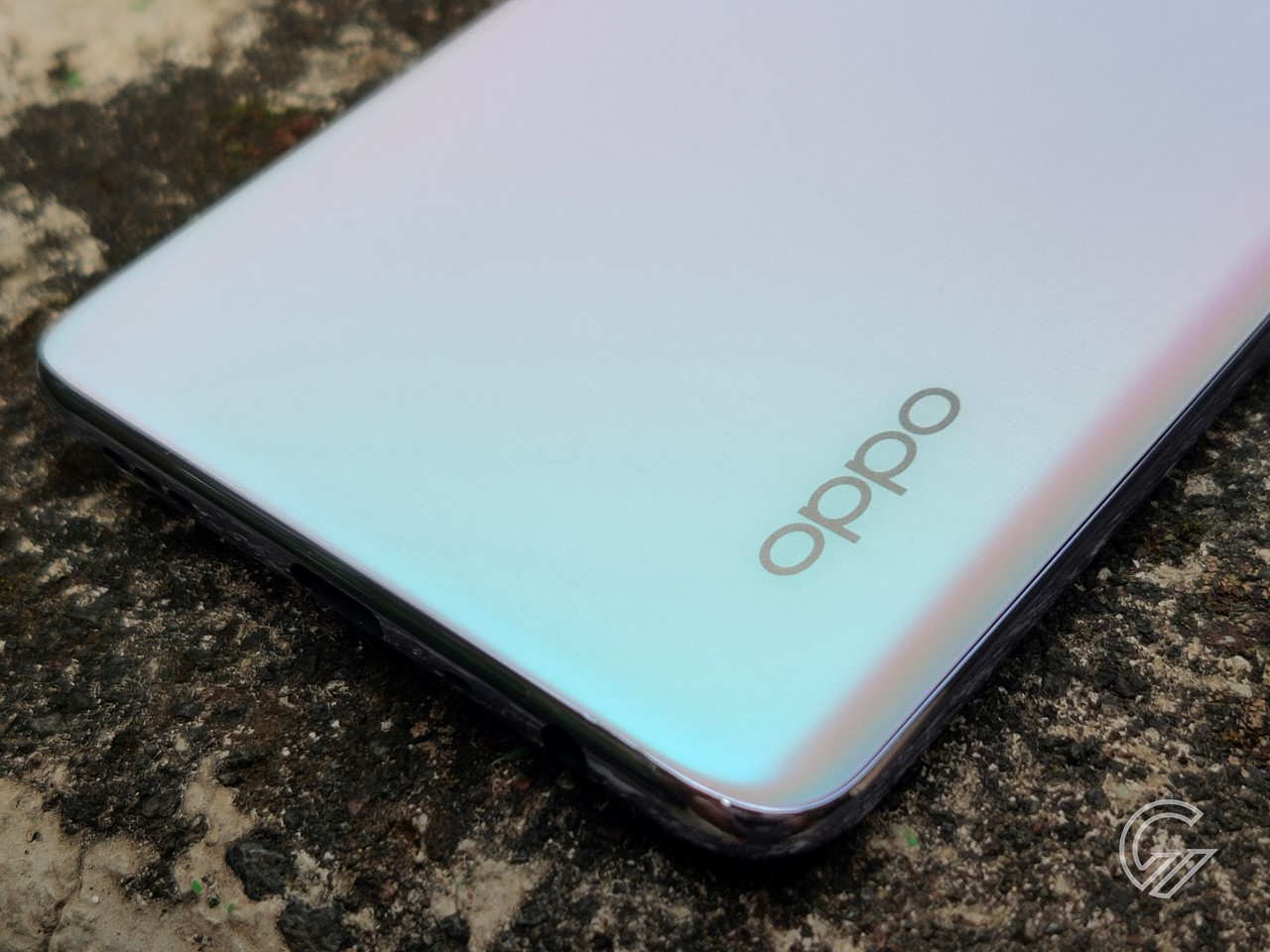 Bersamaan dengan itu, bocoran render desain … Bocoran Tampilan Handphone Lipat Oppo Find N Resmi Terungkap Seperti Apa Gadgetren