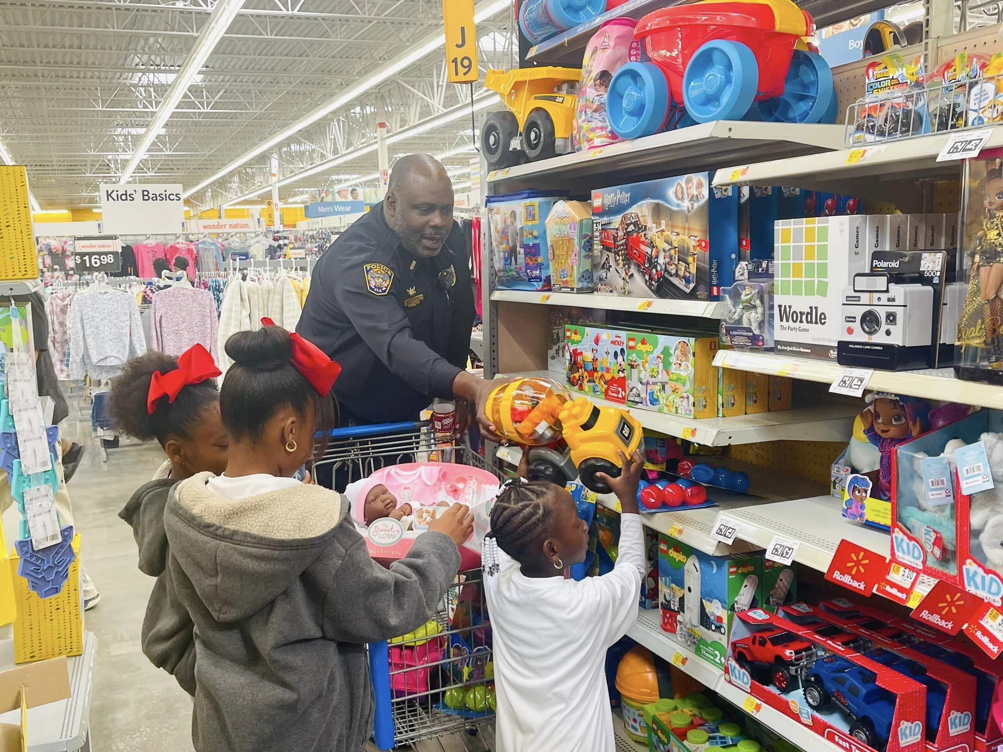 Shop With A Cop brings Christmas cheerto 100 local children