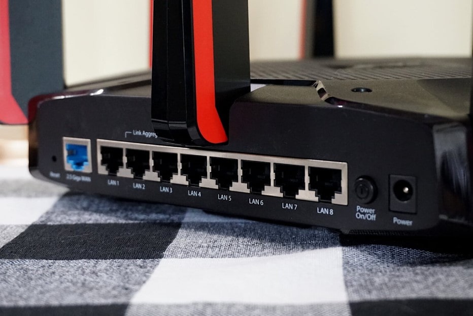 4 Best Wireless Routers For Gaming In 2026 Good Gaming Routers TP Link Archer AX11000 3 Min 