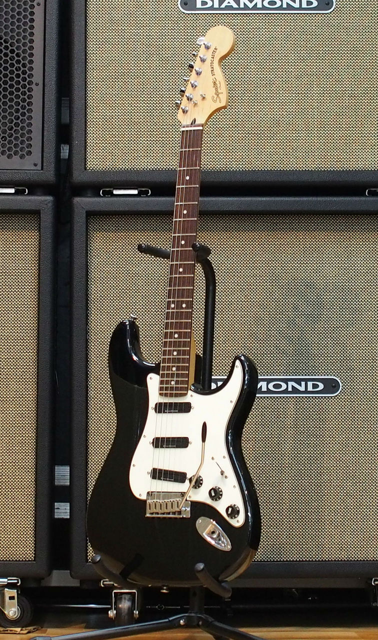 人気のSquier by FENDER ストラト 状態良し！ Squier by Fender Classic Vibe '50s Stratocaster Maple
