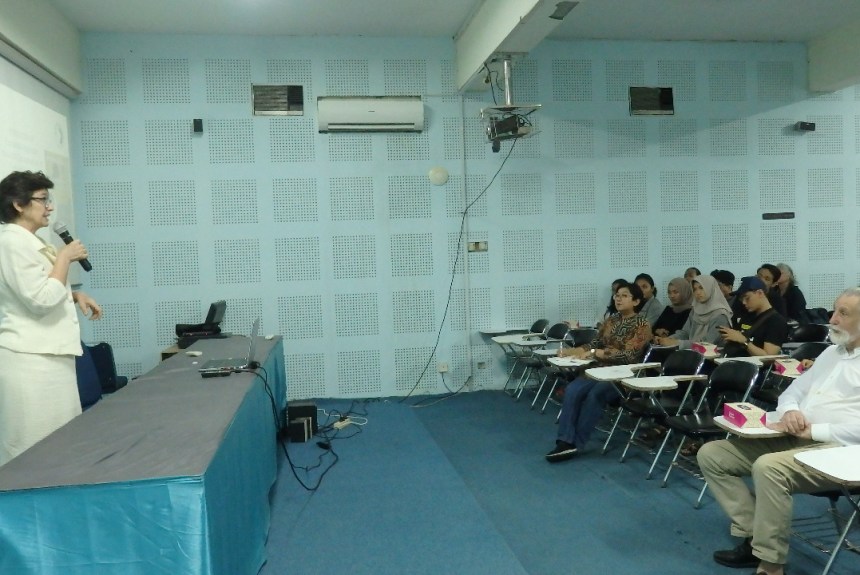 11 Seminar Konservasi Seni dan Benda-benda Warisan Budaya Melalui Analisis Material