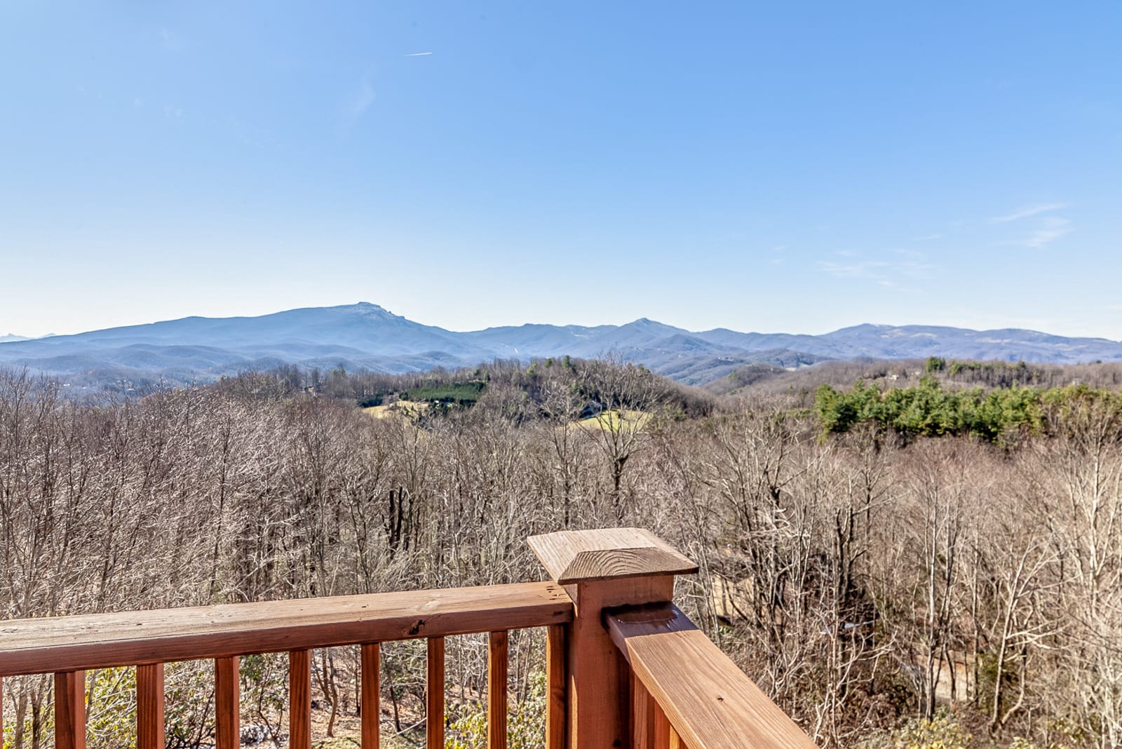 Rent a whole home for your next weekend or holiday. Â» Carolina Cabin Rentals: Stone Ridge Lodge in Boone