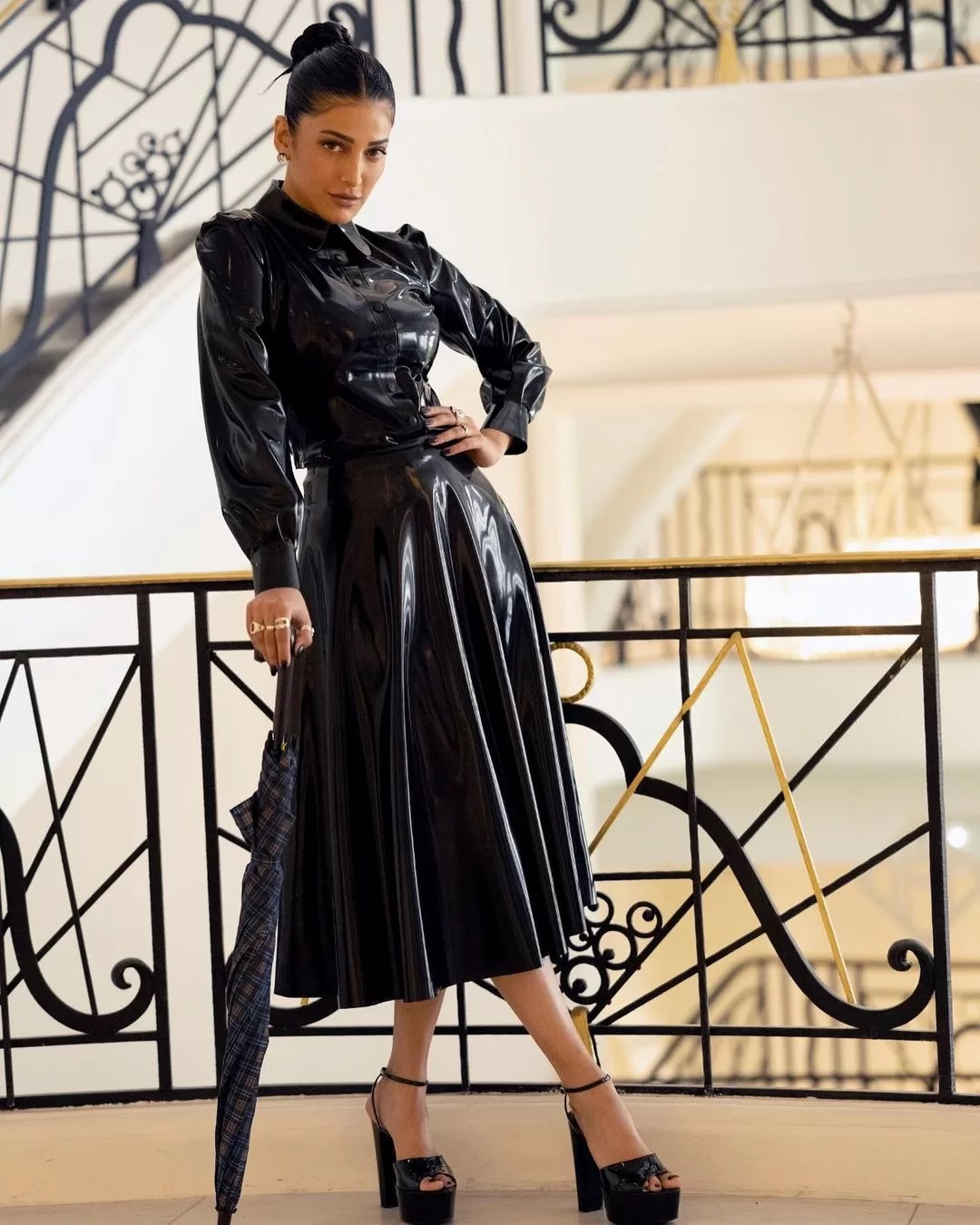 Shruti Haasan new pics